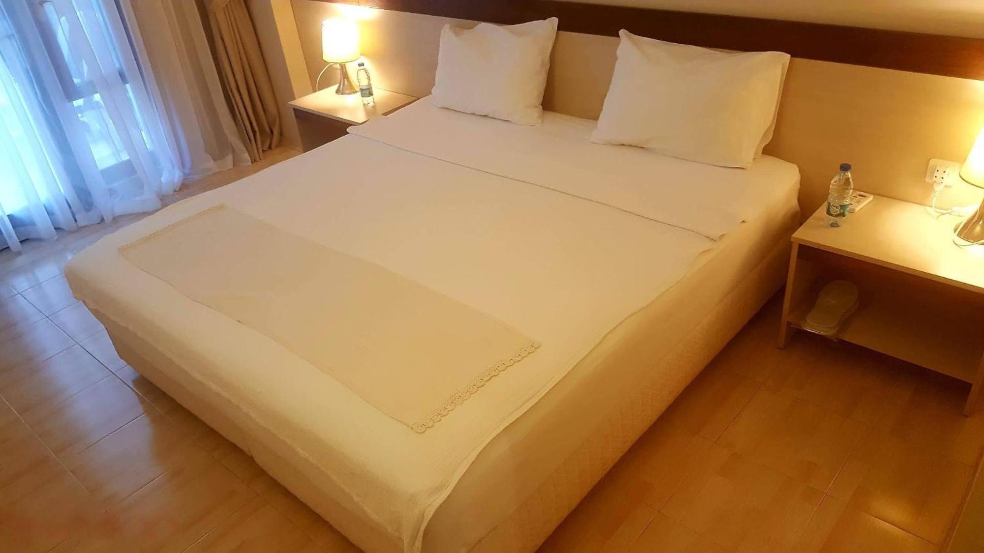 Atlas Apart Hotel Çeşme Εξωτερικό φωτογραφία